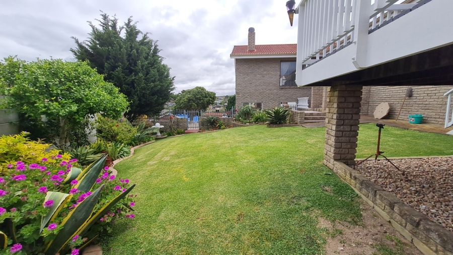 3 Bedroom Property for Sale in Dana Bay Western Cape